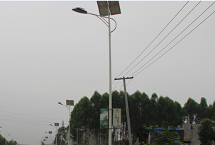 【案例】城鎮道路太陽能路燈照明工程